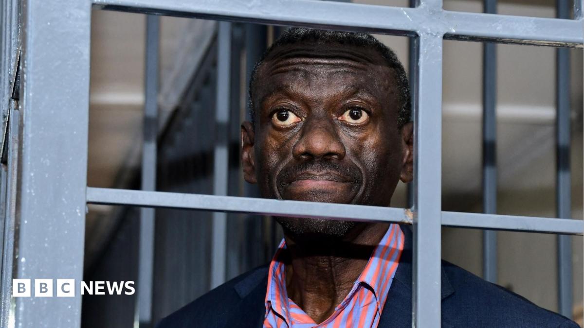 Ugandan opposition leader Kizza Besigye in ICU after collapsing in court, his wife says