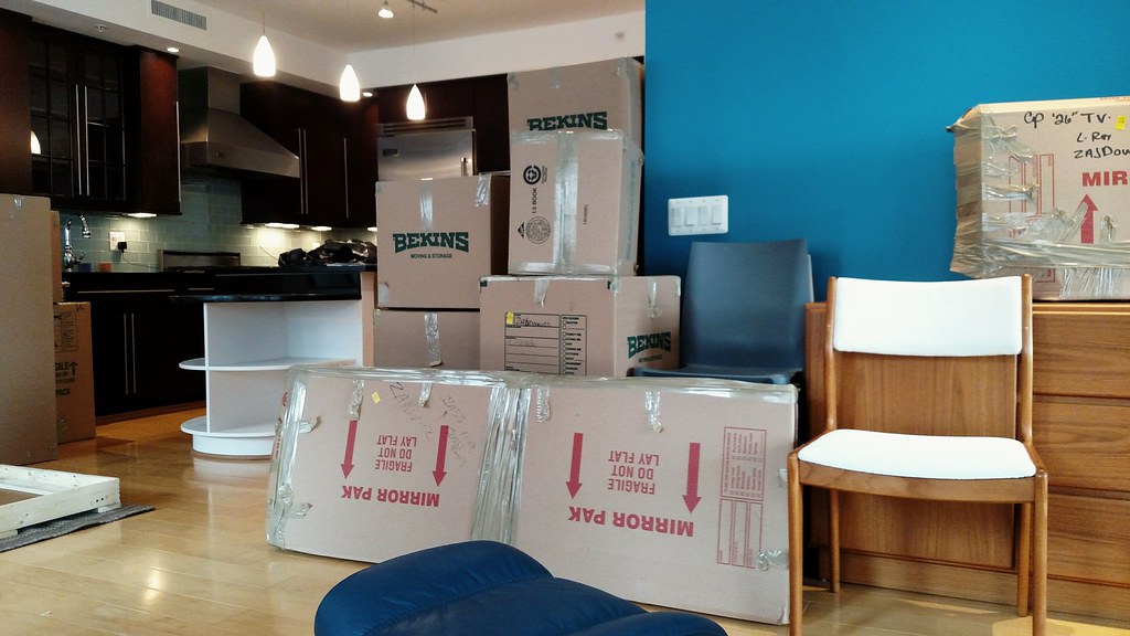 How to Plan a Long-Distance Move in 2026 Without Going Broke: Movers, Trucks, Timing, and the Costs Nobody Quotes Up Front