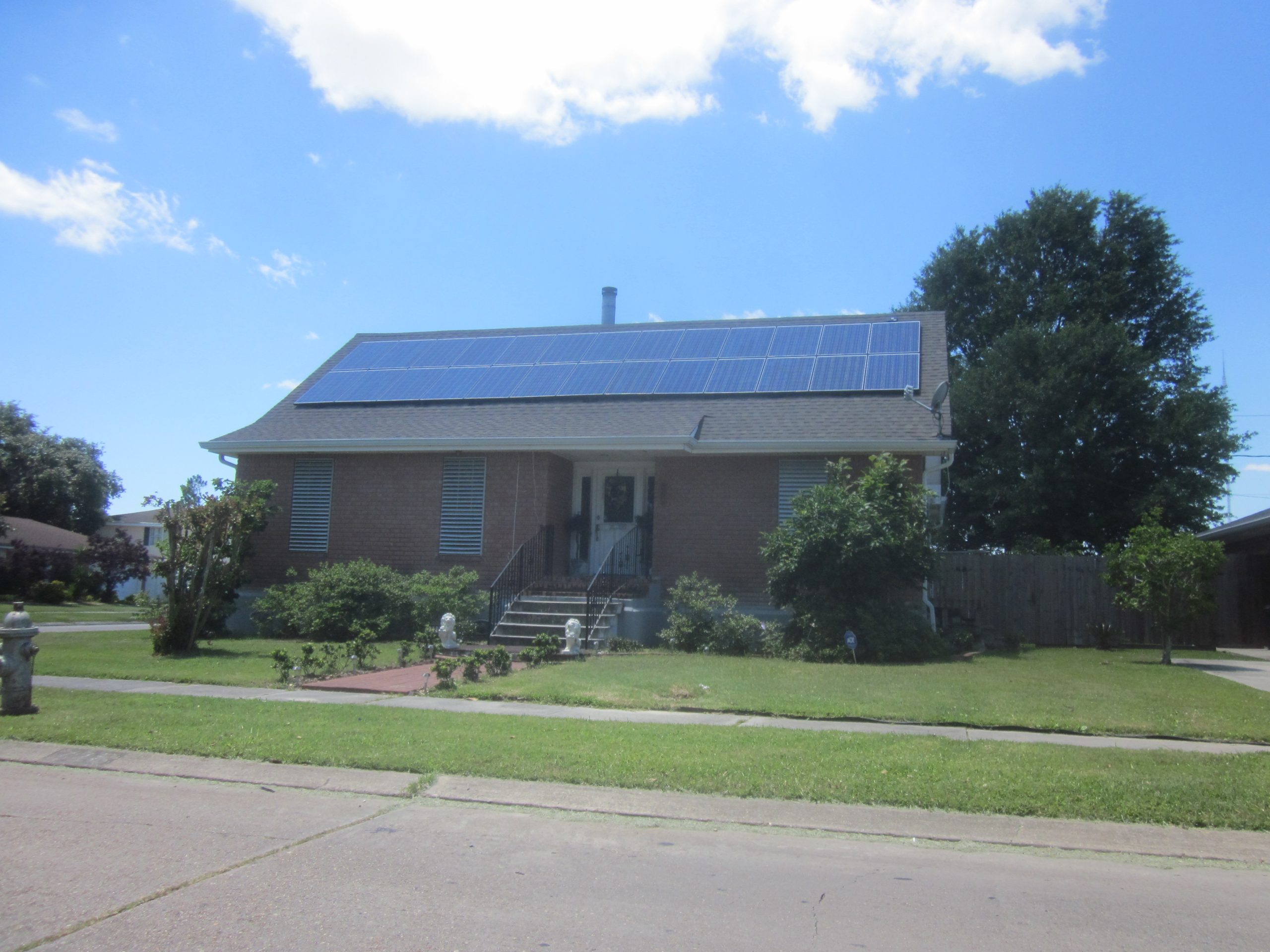 How to Actually Go Solar in 2026: The Payback Math Now That the Federal Tax Credit Is Gone, and the Deals Worse Than Your Power Bill