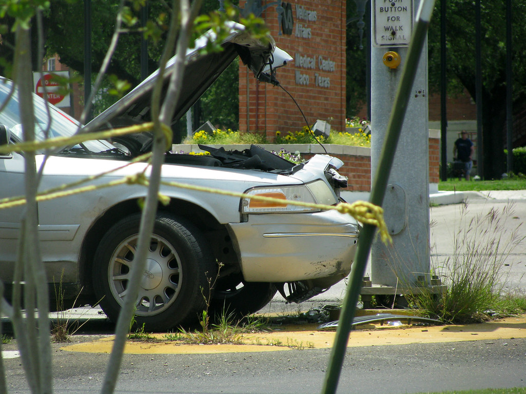 How to Actually Handle a Totaled Car in 2026: The Insurance Payout Math, the GAP Question, the Salvage Title Decision, and the Moves That Get Real Money
